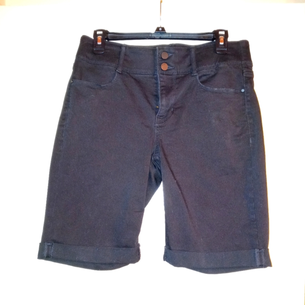 Women's Black Bermuda Shorts